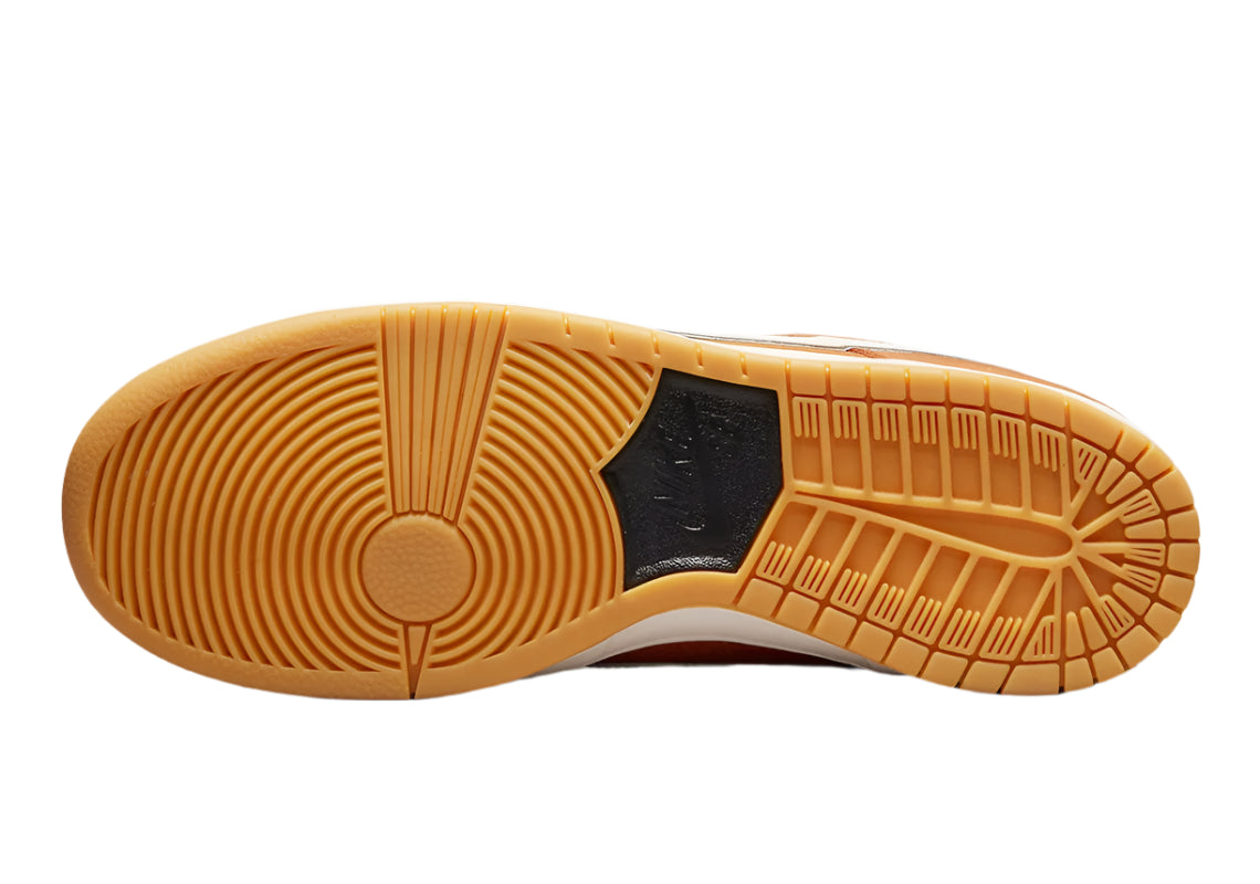 SB Dunk Low Pro Dark Russet
