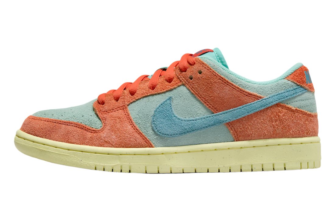 SB Dunk Low Noise Aqua