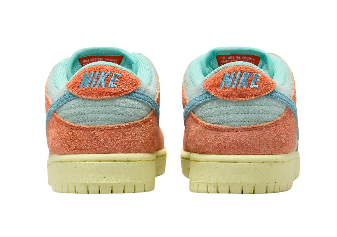 SB Dunk Low Noise Aqua